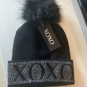 NWT black winter XOXO hat